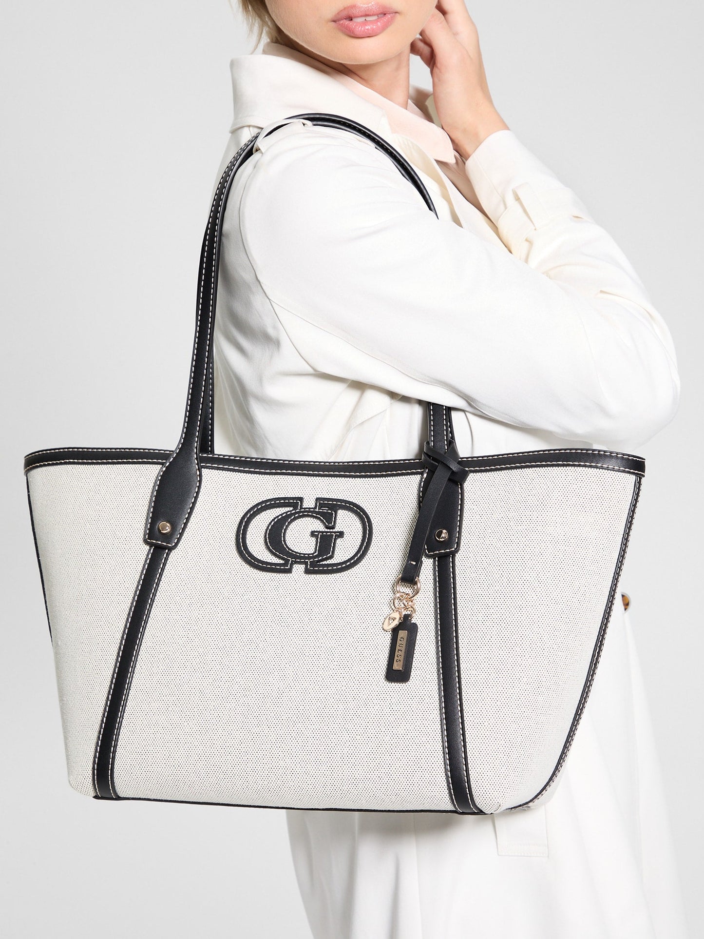 SEBINA TOTE
