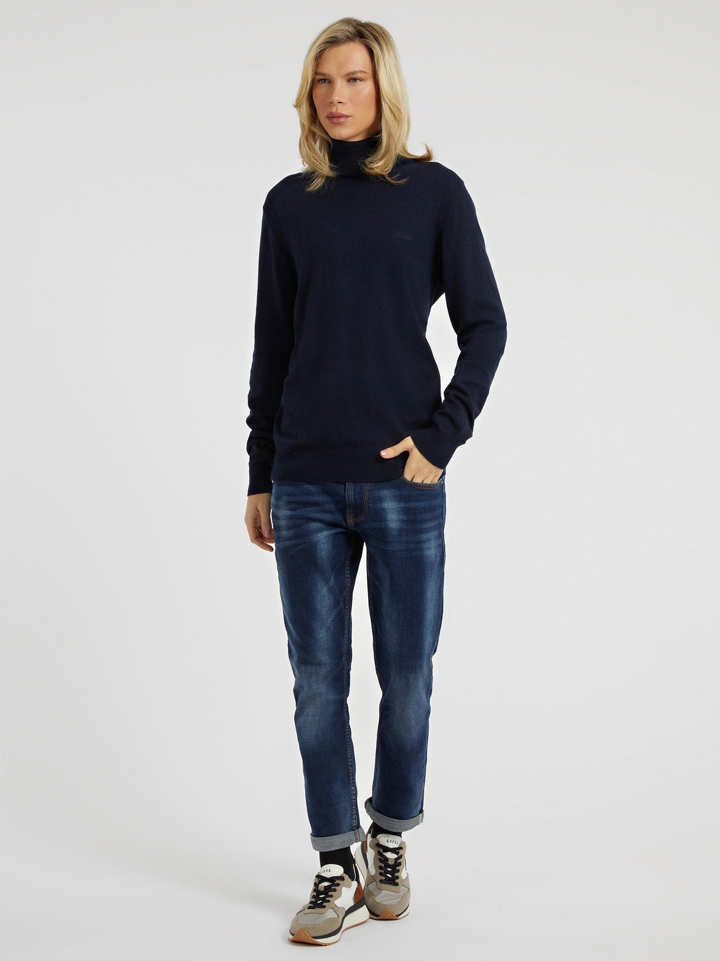 SLIM TAPERED