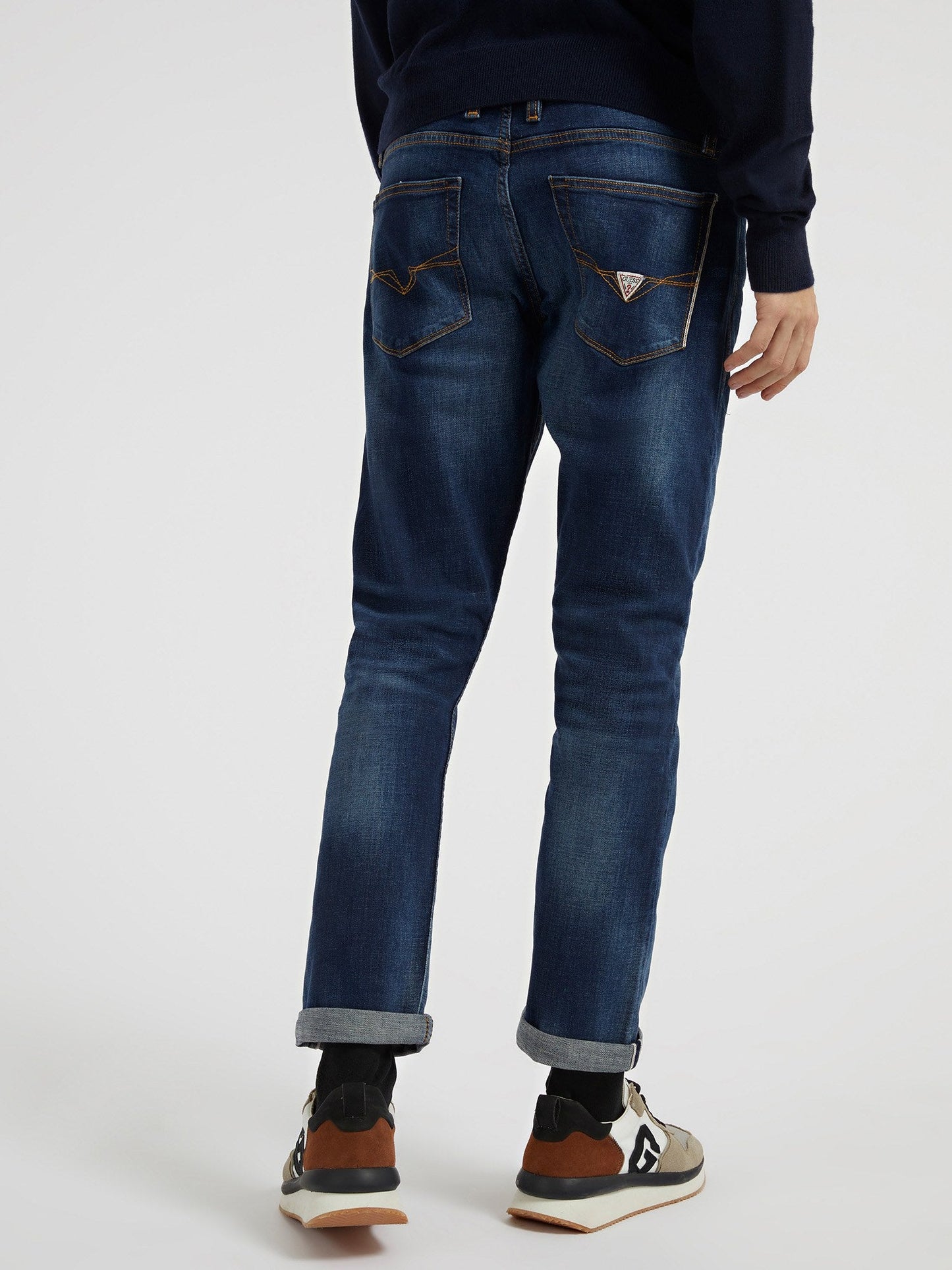 SLIM TAPERED