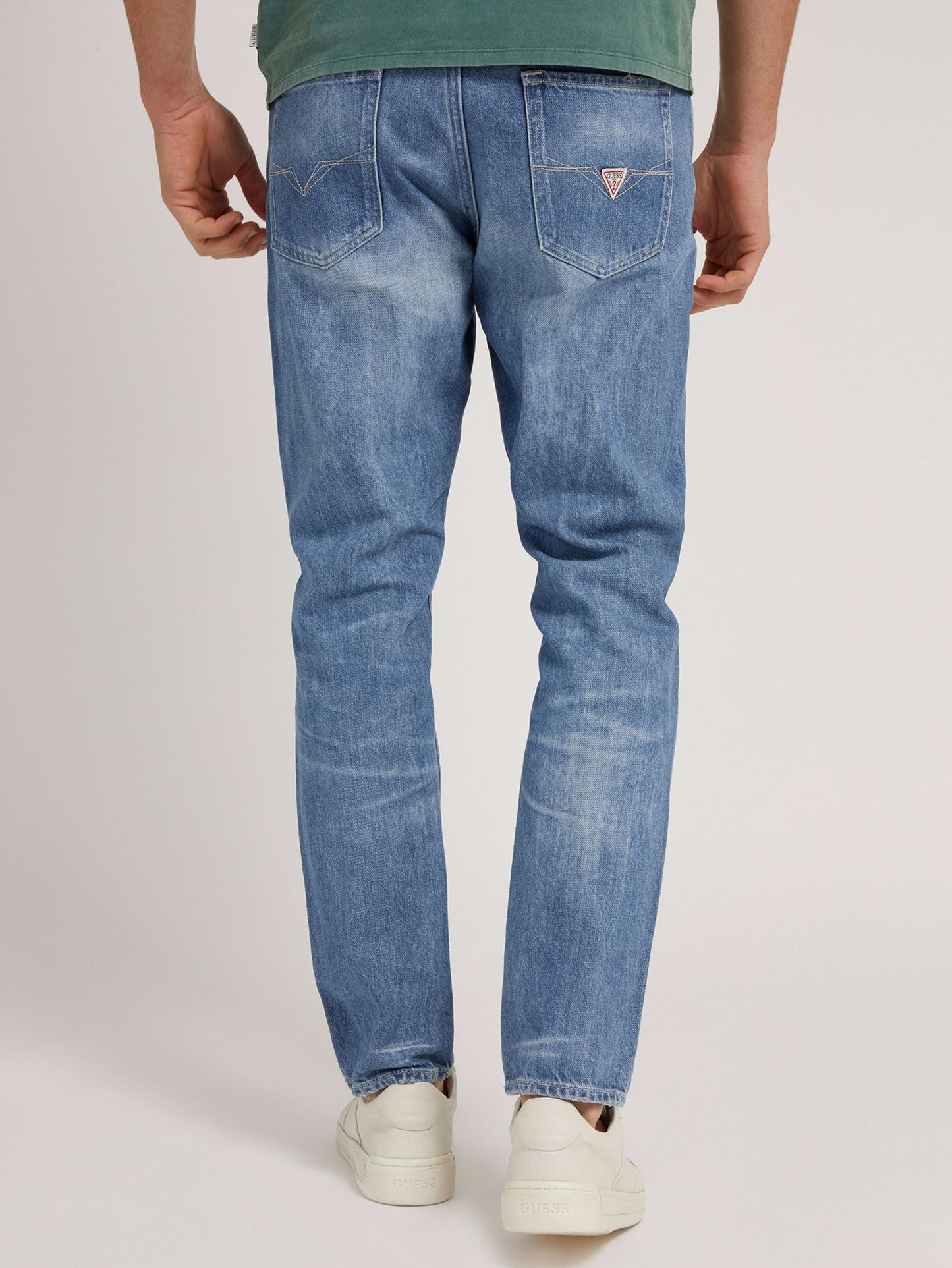 BASIC DENIM JEANS