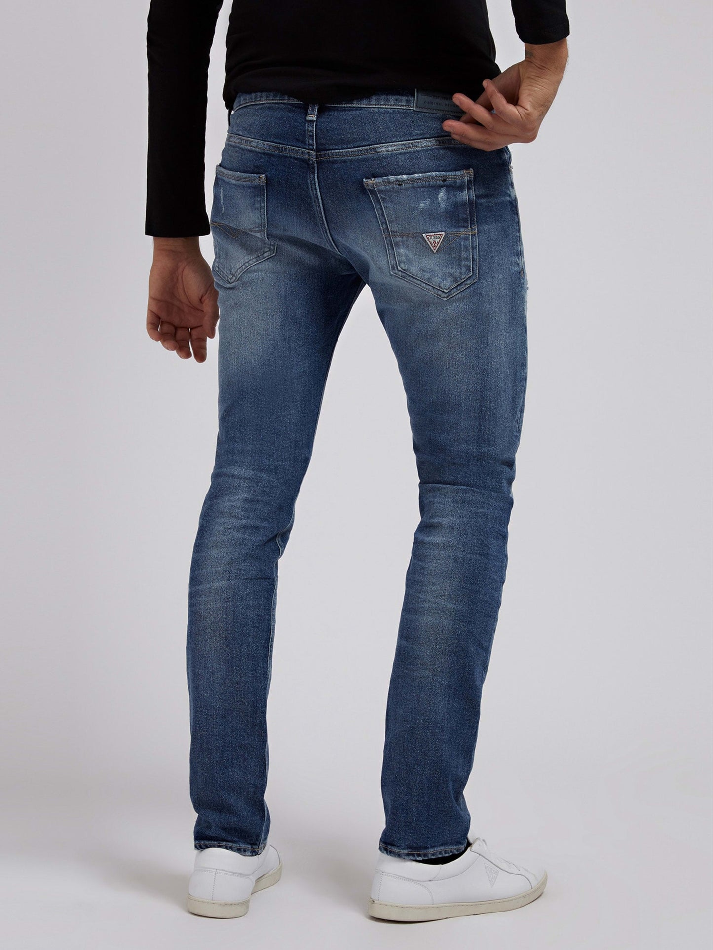BASIC DENIM JEANS