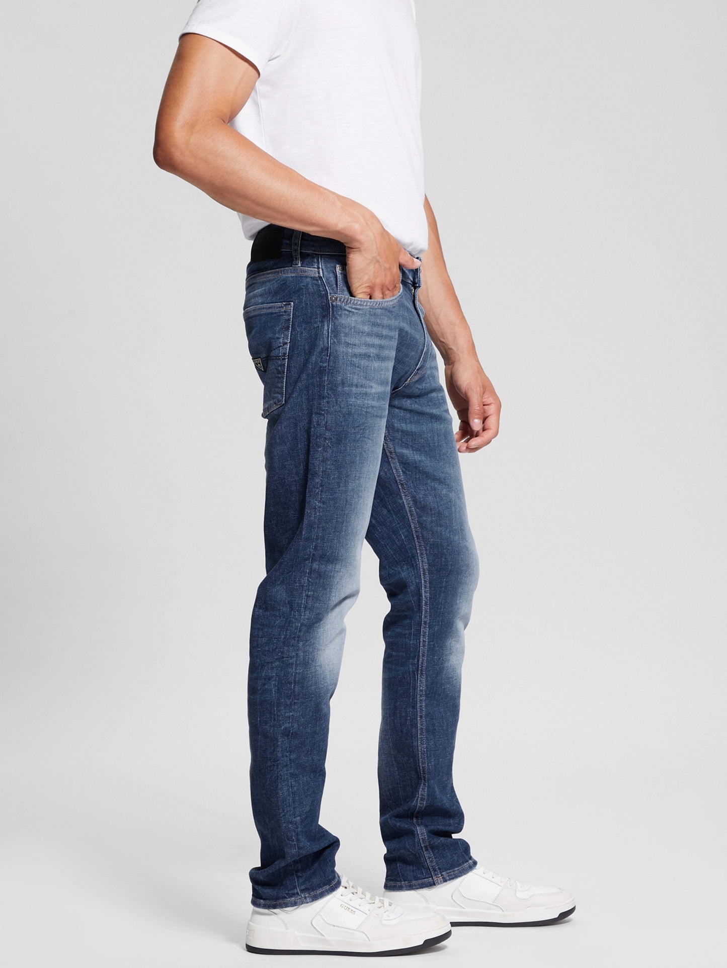 SLIM TAPERED