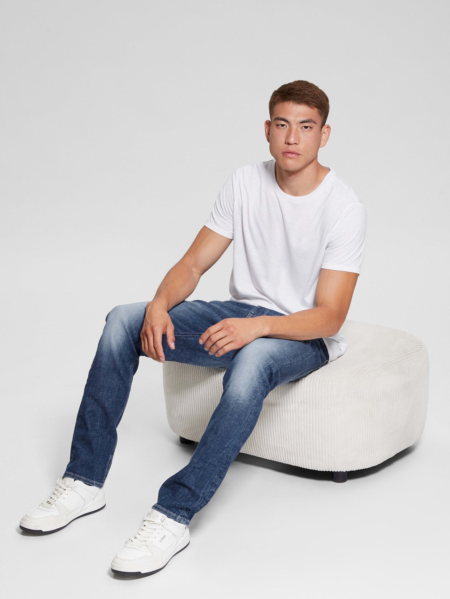 SLIM TAPERED