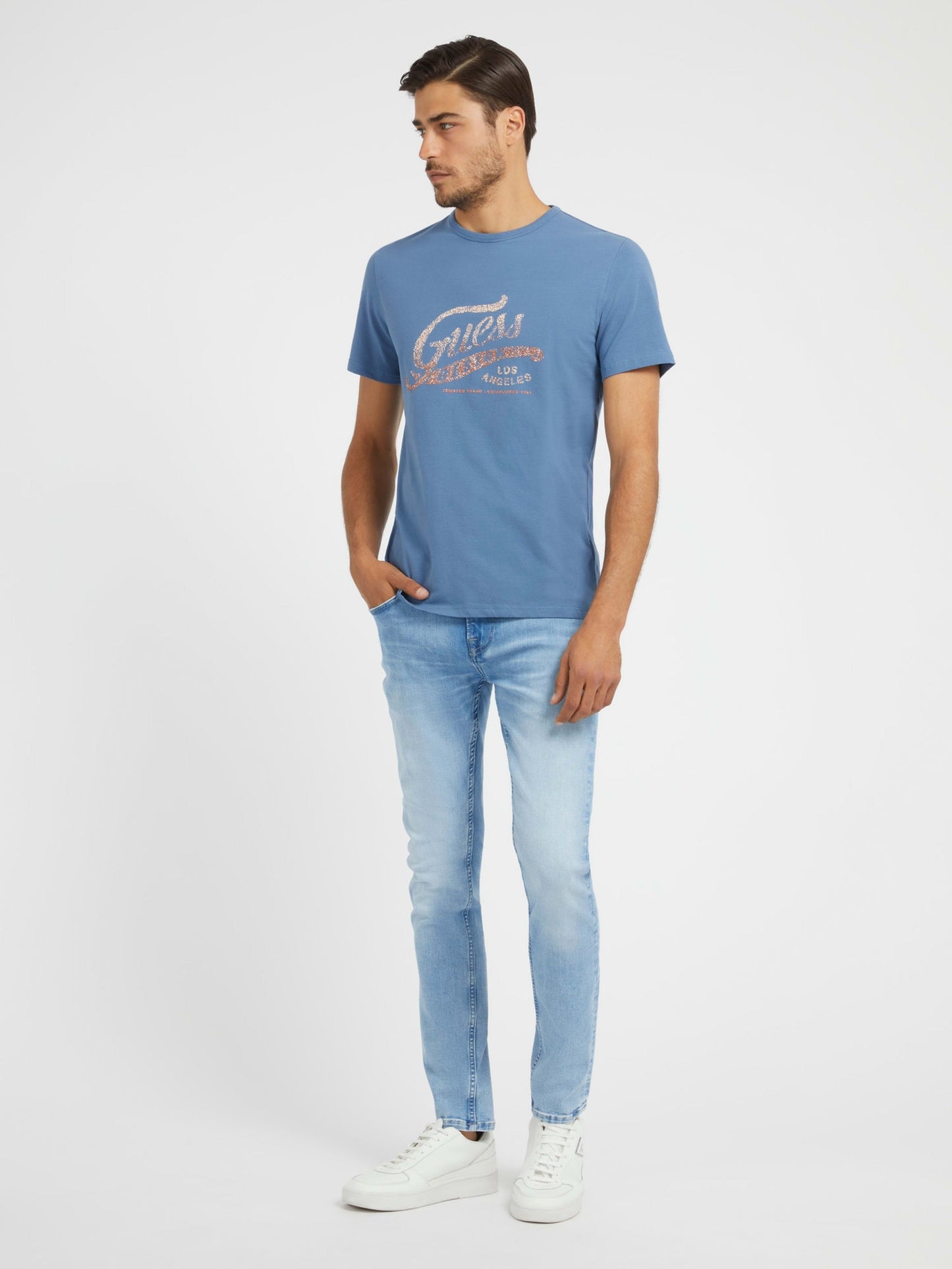SS CN GUESS DOTTED T
