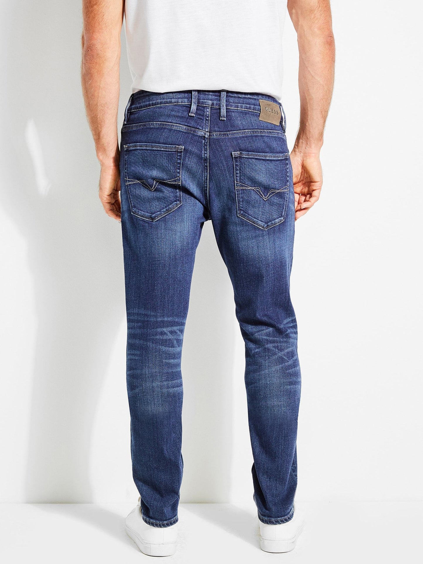 SLIM TAPERED