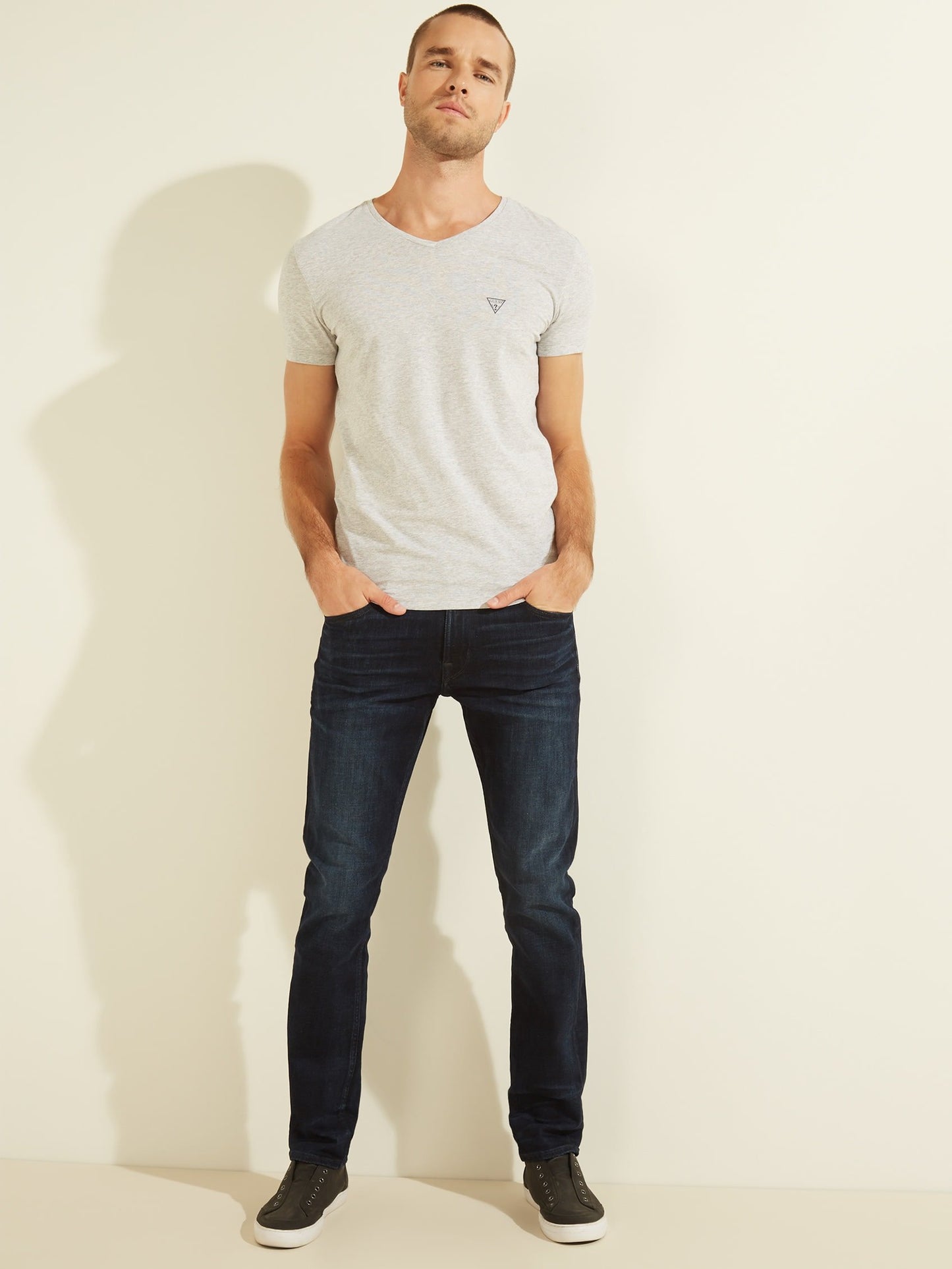 SLIM TAPERED BASIC