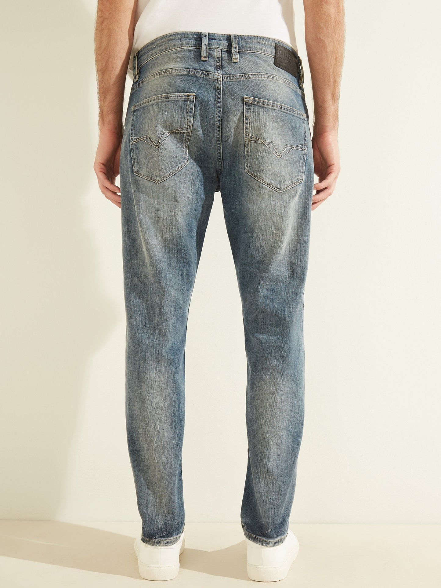 ATHLETIC TAPERED BASIC