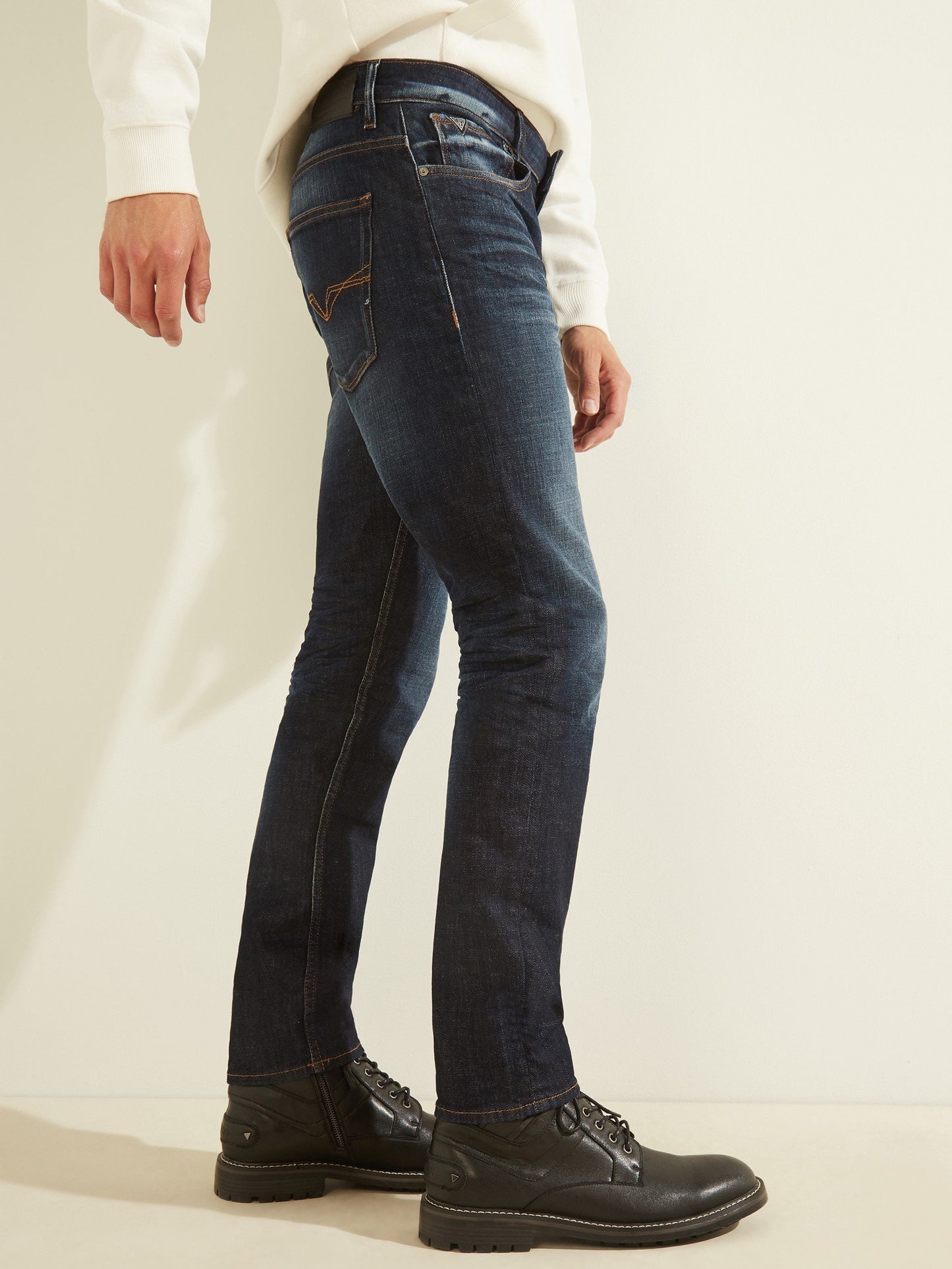 ATHLETIC TAPERED BASIC