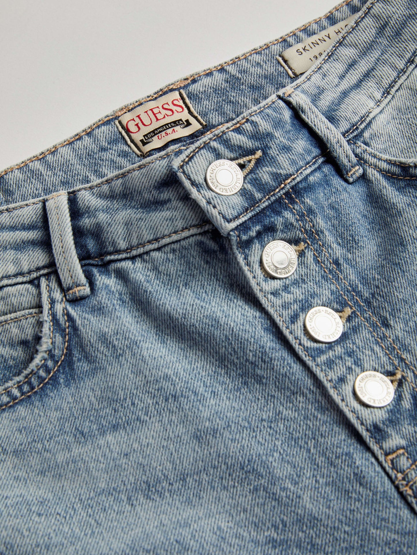 1981 EXPOSED BUTTON