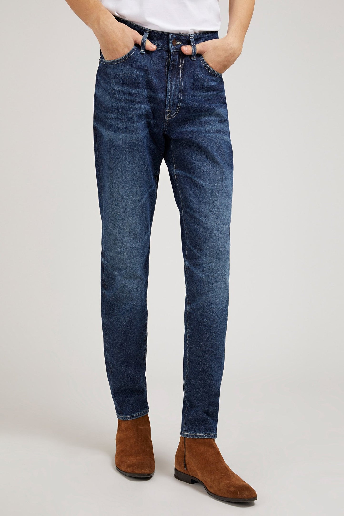 BASIC DENIM JEANS