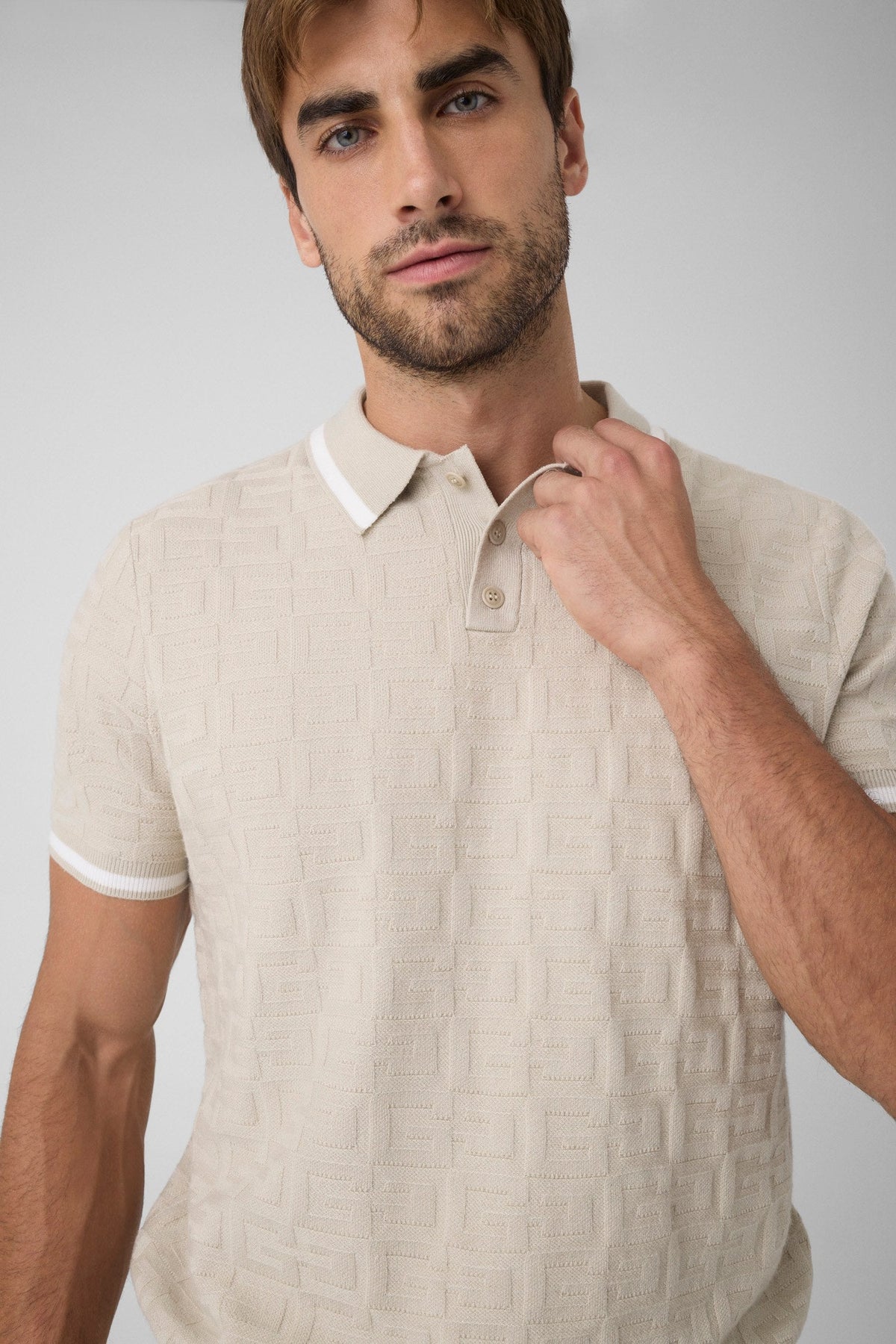 SS GUESS LOGO SMITH