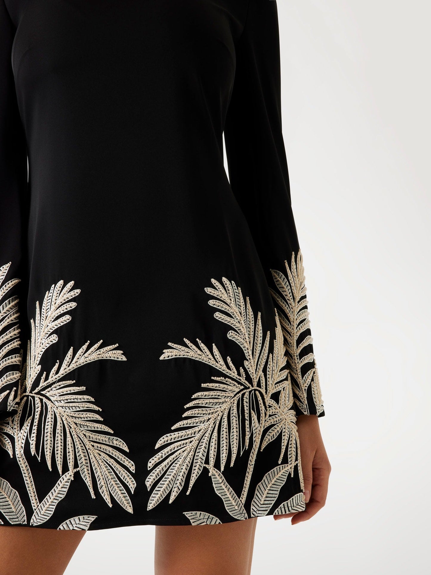 LS ANGELE PLACED MIN