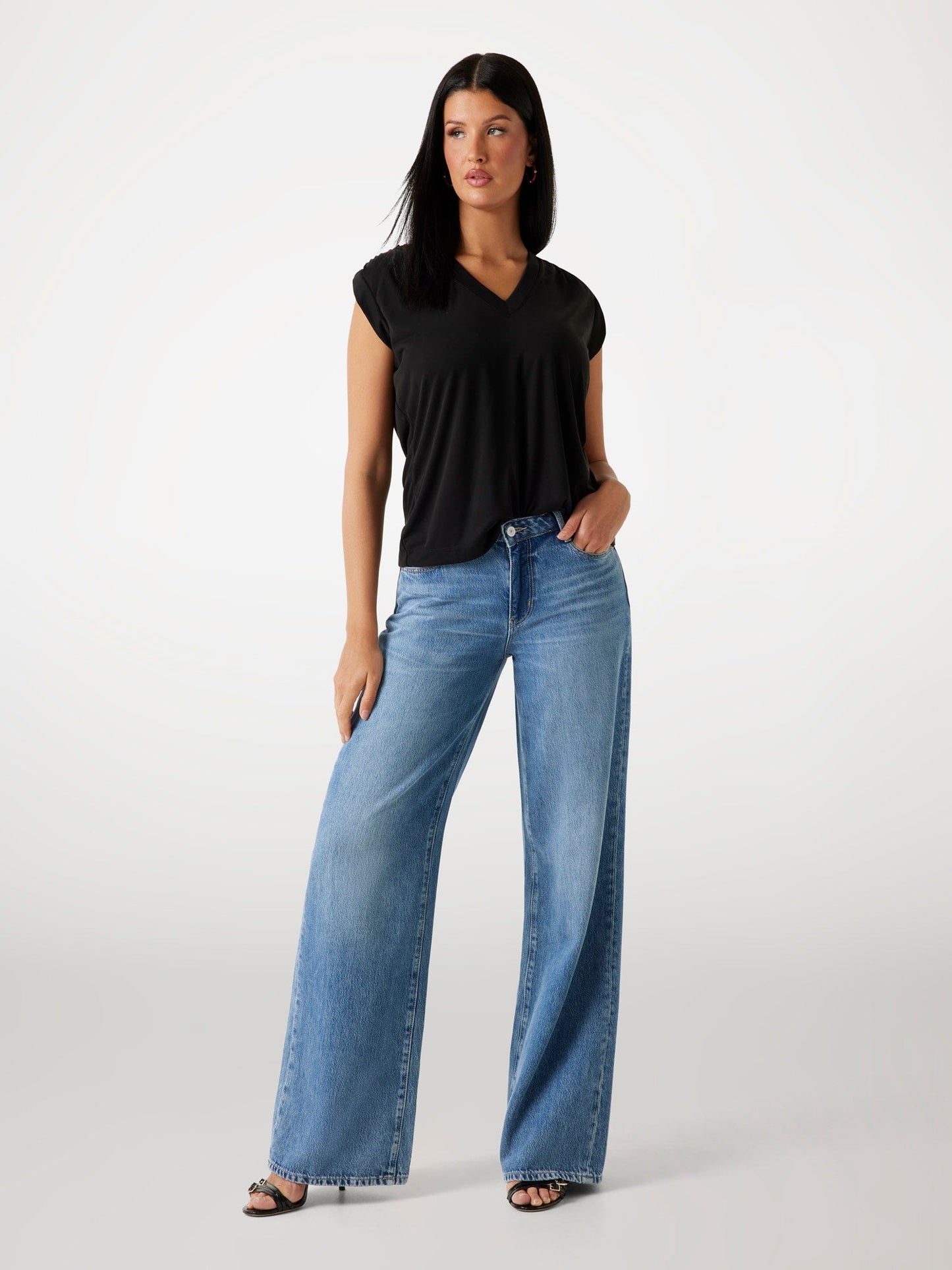 VN ELEVETED BASIC TO