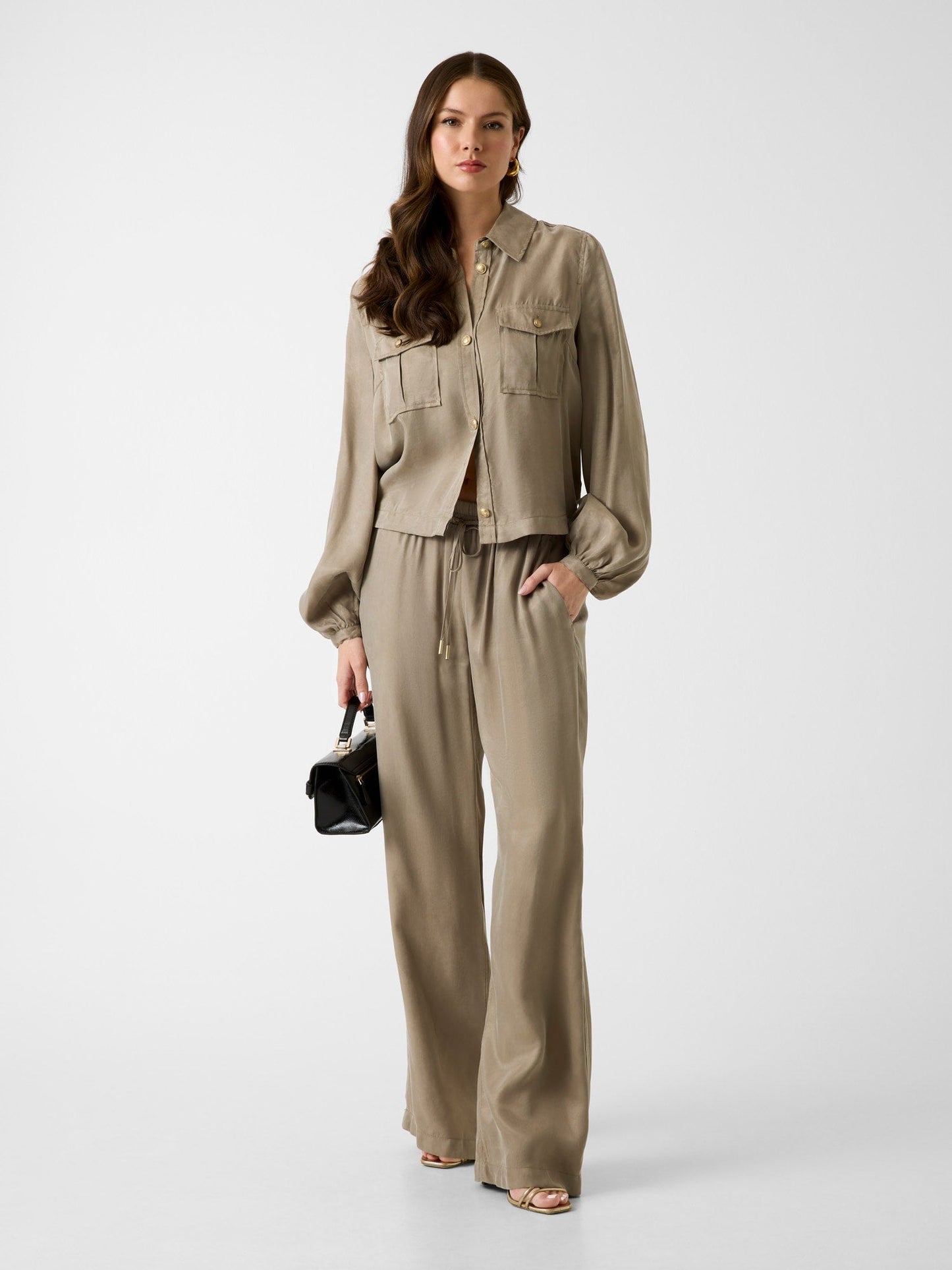DALIA FLUID CROP SHI